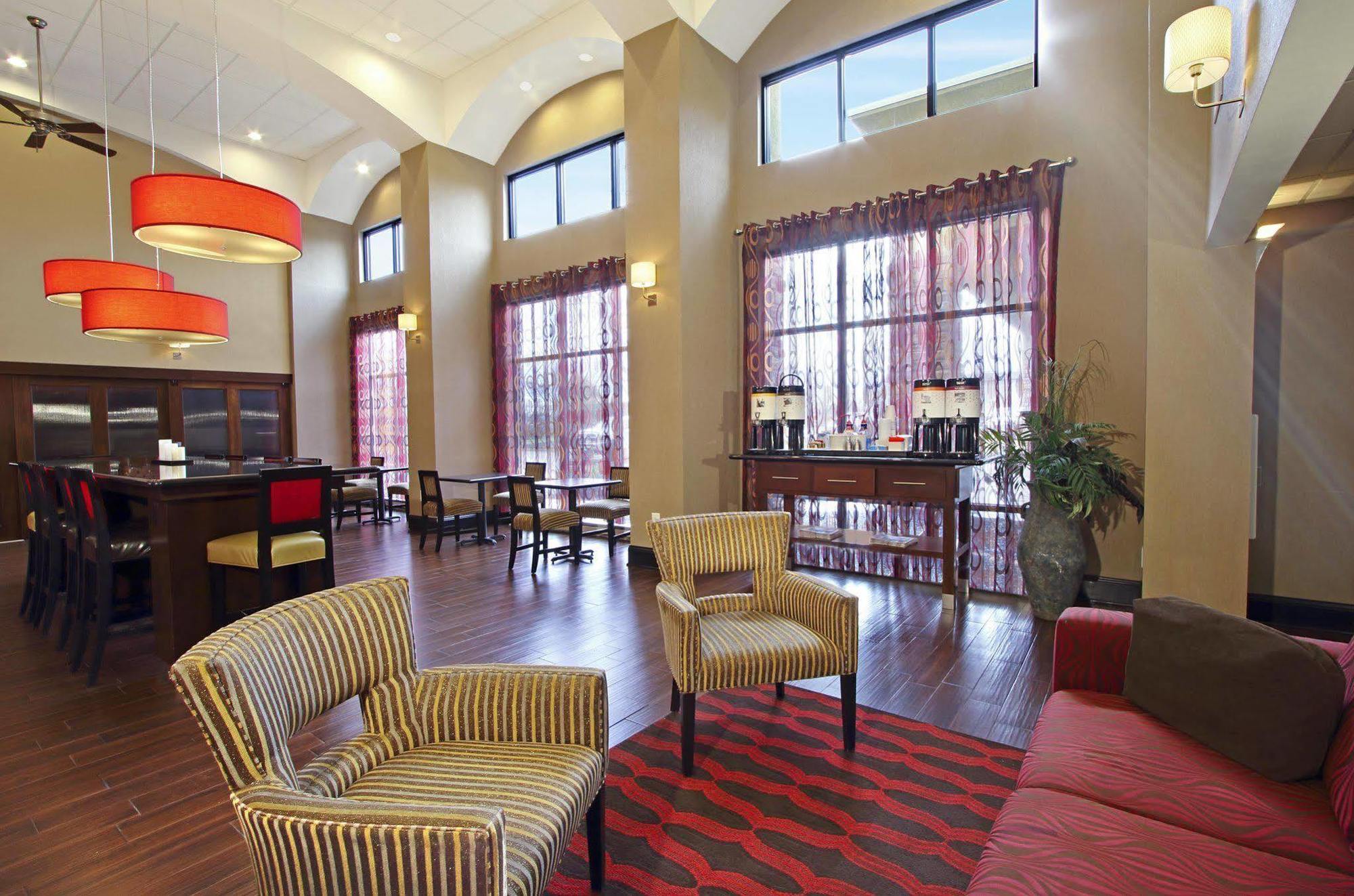 Hampton Inn & Suites Columbus Hilliard Extérieur photo